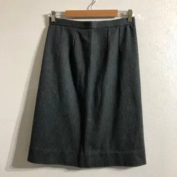 카키색 타이트 스커트 무릎 기장 오피스용 깔끔한 울 소재 가을/겨울