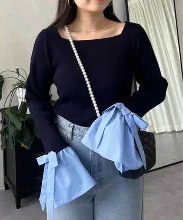 완판템 프로즈베일 리본 플레어 슬리브 리브 니트