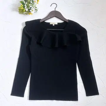 [새상품급] EPOCA 프릴 리브 니트 티셔츠 상의 긴팔 네이비 L