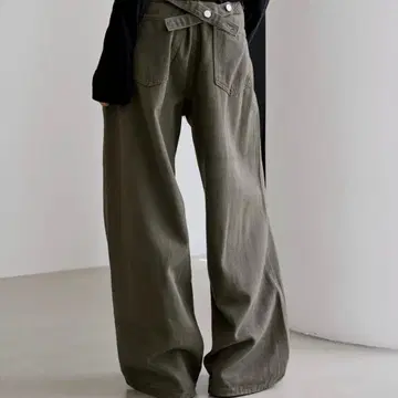 UNE MANSION 백 버튼 포인트 와이드 데님 팬츠