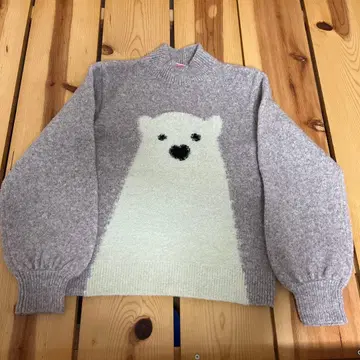 북극곰 디자인 니트 스웨터
