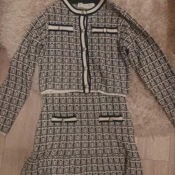 골드 단추 트위드풍 가디건 장식 포켓 장식 트위드풍 니트 미니 스커트