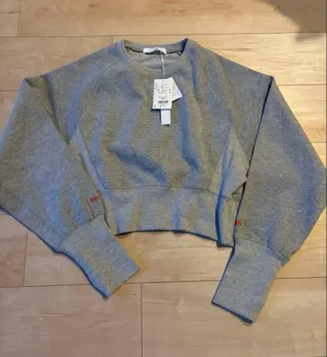 택 포함 미사용 새상품 VACANCY 그레이 크롭 맨투맨 M 사이즈