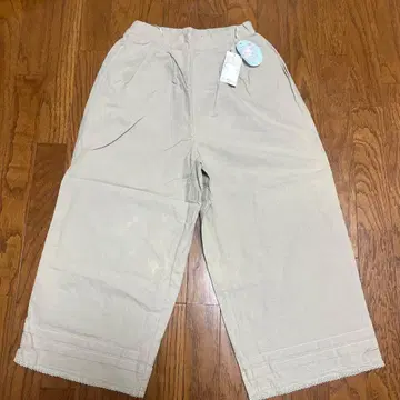 미사용 새상품 35th 밑단 레이스 와이드 스트레이트 팬츠 카키