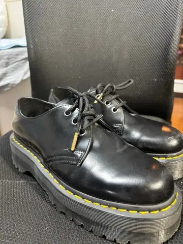 Kickers 블랙 통굽 신발