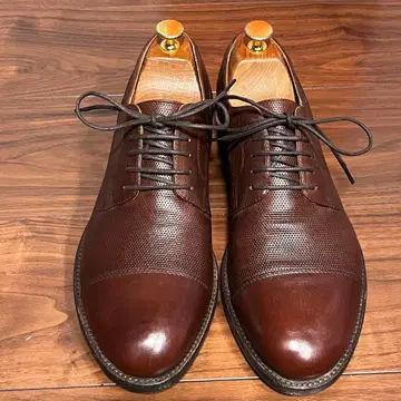 미사용에 가까운 GEOX 가죽 신발