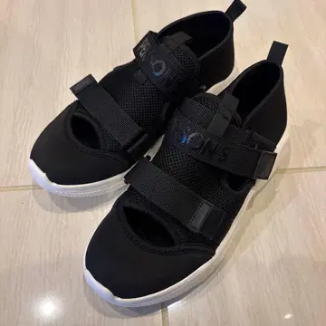 PERSON'S 블랙 스포츠 샌들 LL