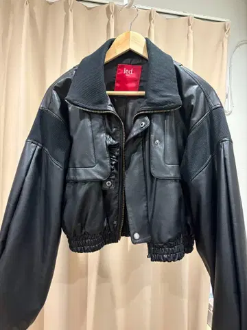 led.tokyo 숏 기장 라이더 자켓 size38/블랙