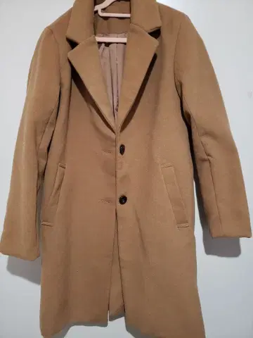 베이지 체스터 코트 M 사이즈