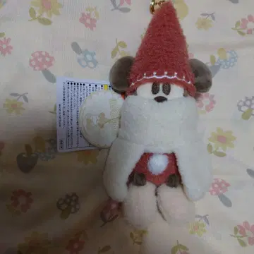 리루린린 2025 빨간색 봉제 인형 배지