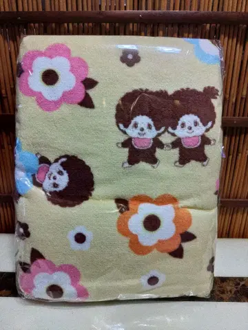 몽치치 보들보들 플리스 담요 귀여운 아기 원숭이 몽치치와 꽃무늬