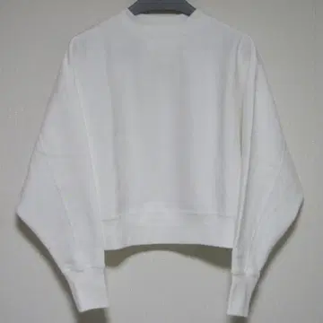 UNFILO; 크루넥 크롭 맨투맨