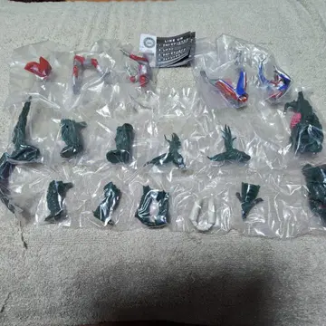 울트라맨 HG 용서받지 못한 생명 편 4종 세트