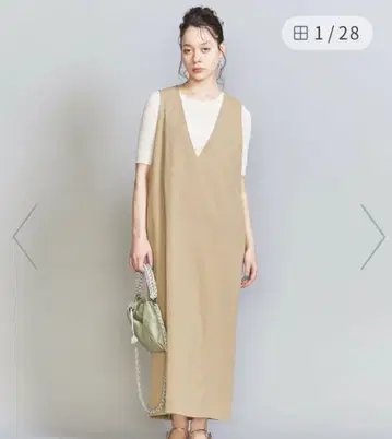 칼제 딥 V넥 오버롤 스커트