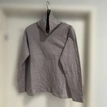 APPLE HOUSE 터틀넥