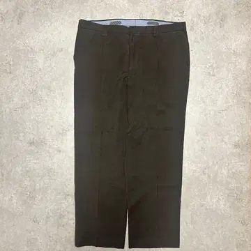다크 브라운 치노 팬츠