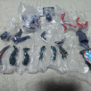 울트라맨 HG [울트라의 별로!! 평화로의 승리] 편 4종 세트