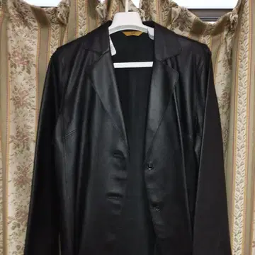 가죽 테일러드 자켓 새상품급 양가죽