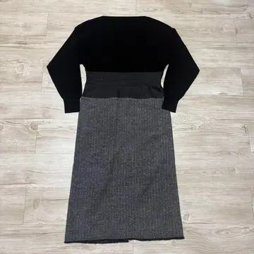 CAST 긴팔 티셔츠 원피스 블랙 그레이