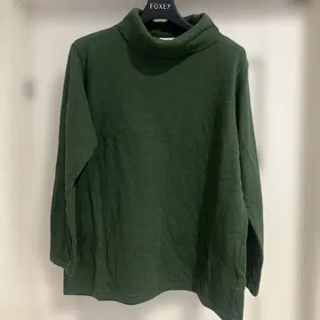 APPLE HOUSE 터틀넥