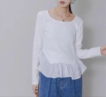 Eimee Law 아치 프릴 골지 상의