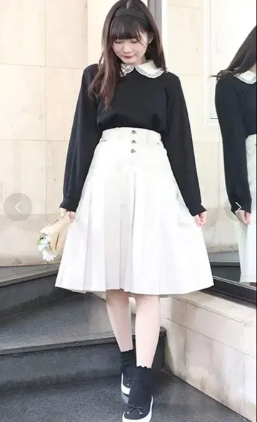 핀트 데님 플리츠 사다리꼴 스커트