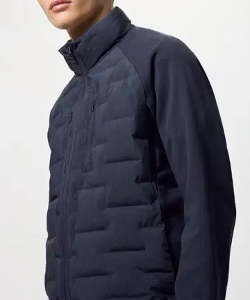 유니클로 콤비네이션 퍼프 테크 자켓 사이즈 M