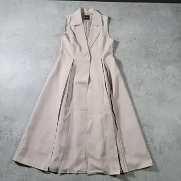 [ 새상품급 ] EATME 이토미 슬리브리스 롱 원피스 M