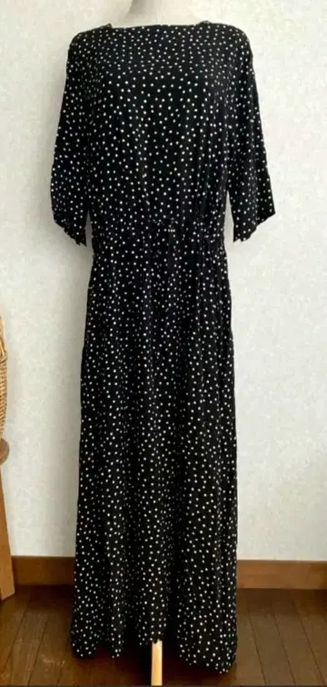 미사용에 가까운 natural by clip 도트 원피스 F