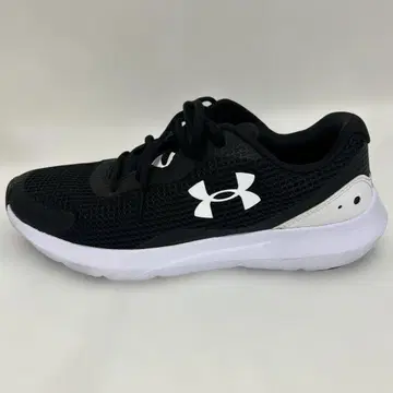 언더아머 블랙 러닝화