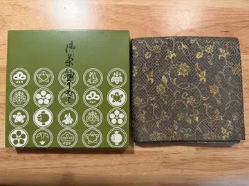 다시후쿠사 그린 컬러 당초 무늬 그린 골드 오모테센케