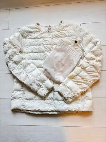 유니클로 퍼프 테크 컴팩트 자켓 S