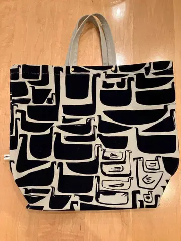 미나 페르호넨 백