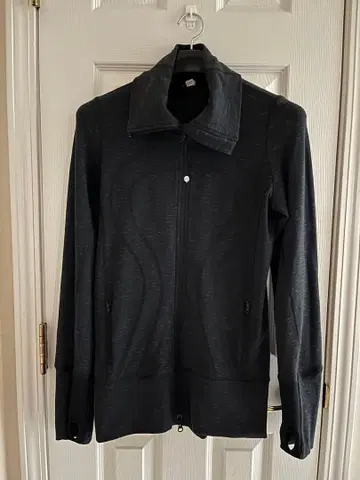 [새상품급] 룰루레몬 오버 사이즈 자켓 6 (M/L)