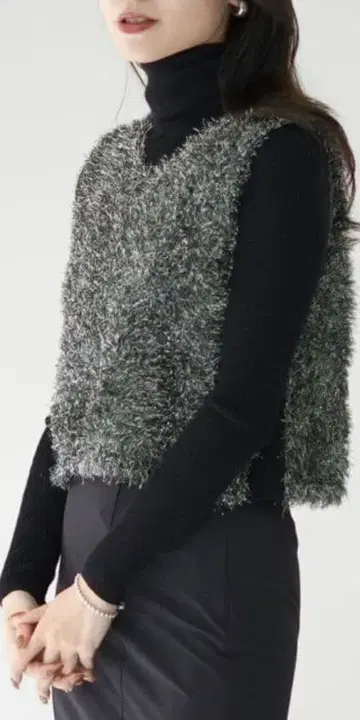 CYAN TOKYO 스파클 샤기 니트 베스트