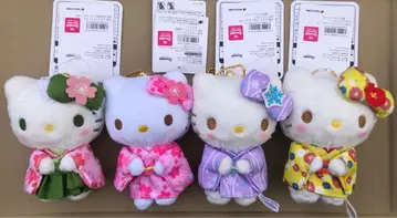 초특가 새상품 택 포함 헬로키티 기모노 키링 4개 세트