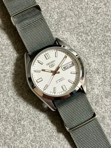[ 새상품급 ] SEIKO 자동 와인딩 시계 화이트 다이얼 밀리터리
