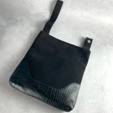 [컨디션 최상 한정판 모델] 페레 모르비다 핸드백 스웨이드 가죽 악어