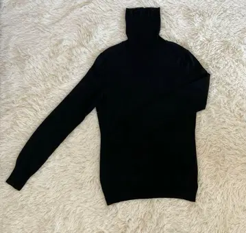 블랙 터틀넥 니트 캐시미어 혼방 긴팔 스웨터