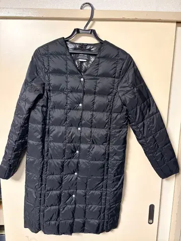 [거의 미사용] TAION 베이직 V넥 버튼 롱 다운 자켓