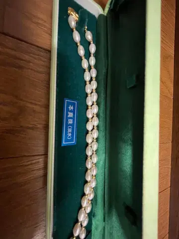 타원형 화이트 펄 목걸이