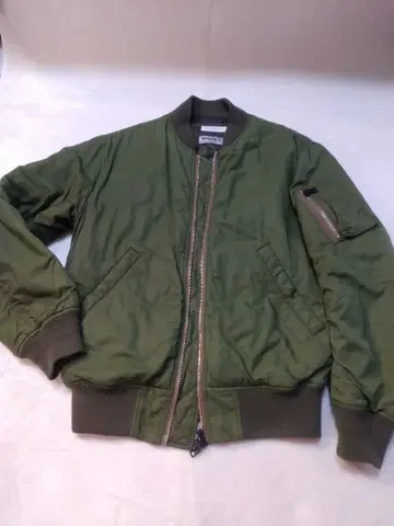 컨디션 최상 MA-1 올리브 자켓 블루종 M