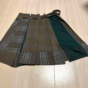 TRUMP 브라운 그린 체크 플리츠 스커트
