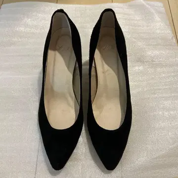 예나스로브 이에나 블랙 스웨이드 스틸레토 펌프스