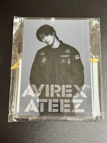 AVIREX ATEEZ 아크릴 스탠드 민기