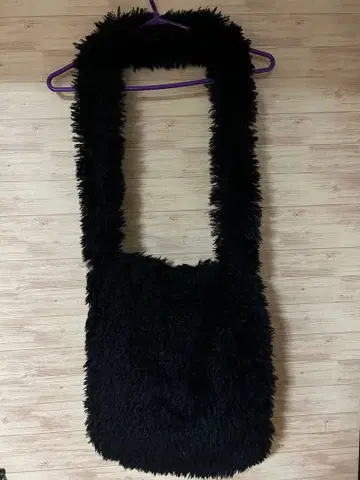 퍼 숄더백 블랙 A4 수납