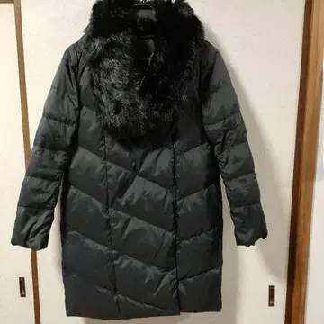 DoCLASSE 퍼 달린 롱 다운 자켓 블랙