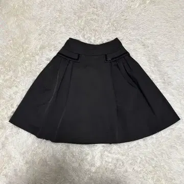 폭시 플레어 스커트 A라인 로고 플레이트 38 M 사이즈 플랩