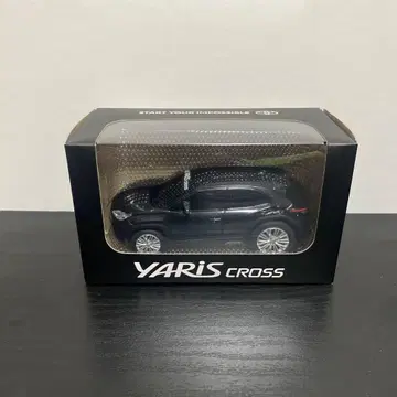 도요타 야리스 크로스 풀백카 블랙 마이카 미니카