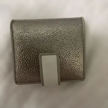 HIROKO HAYASHI 실버 이단 접이식 지갑